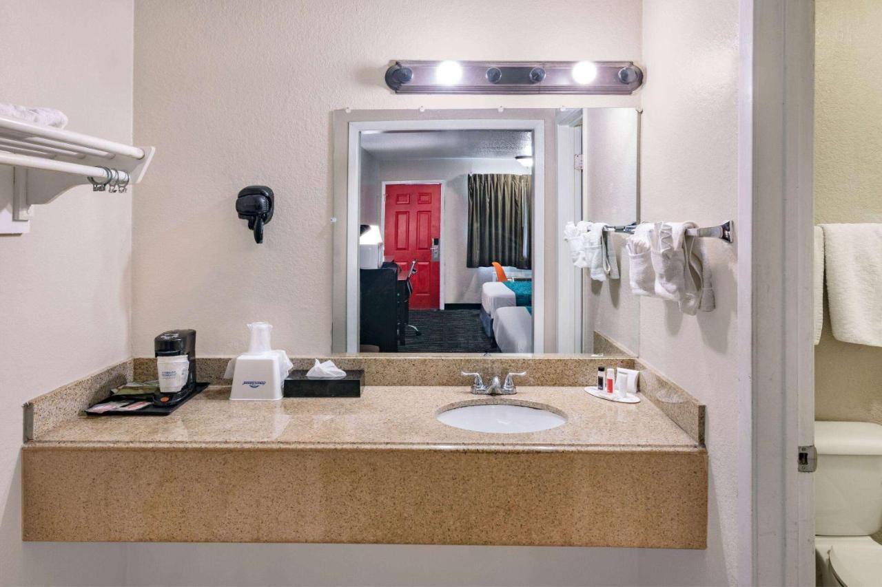 Howard Johnson By Wyndham Houston Hobby Airport Luaran gambar